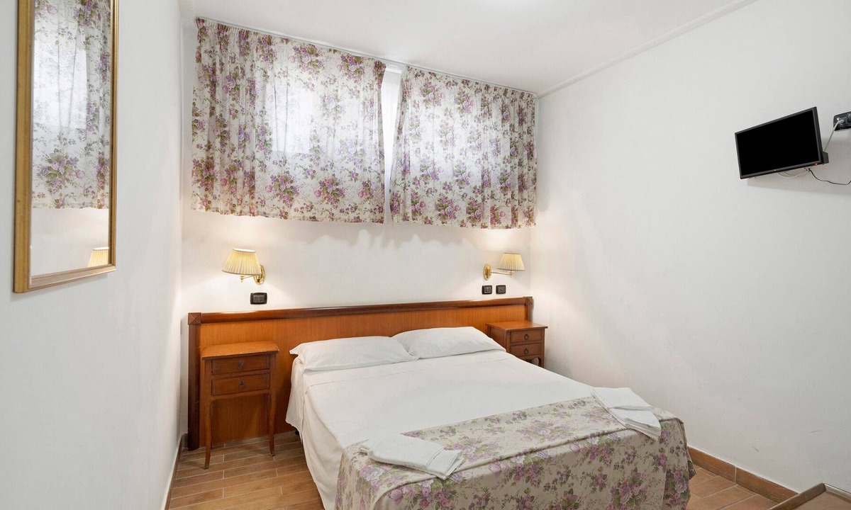 Torre Annunziata Apartment | H Pompeii Ruiins Apartment Hotel - Standard Double Room 4