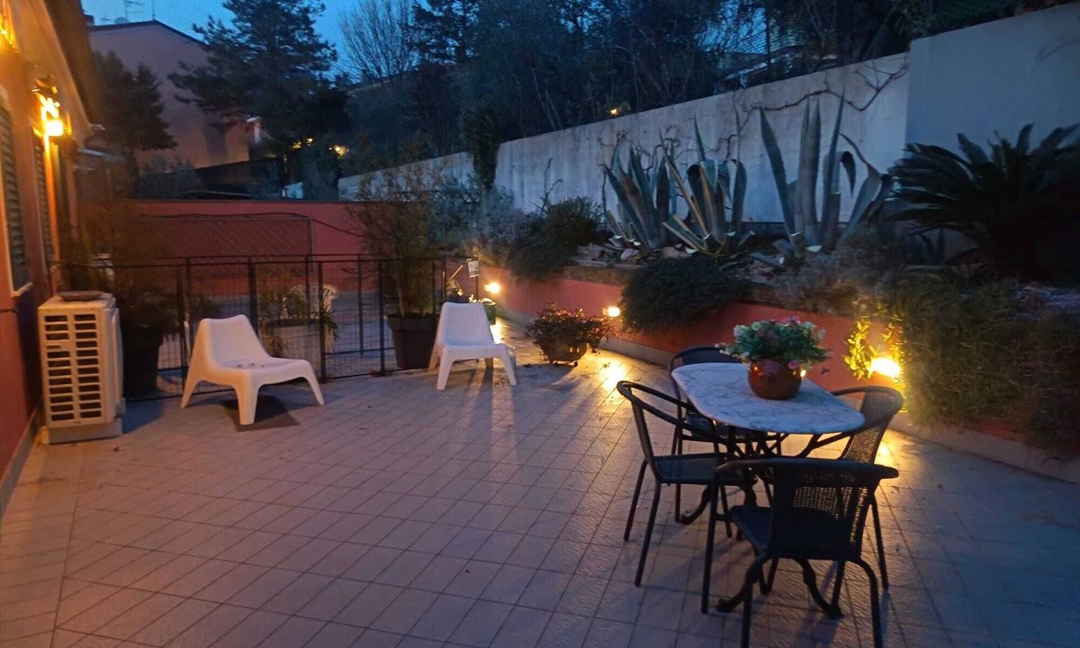 Candelara Bed & Breakfast | Here everyone is who they want to be. Welcome to a unique and superbly maintained room.