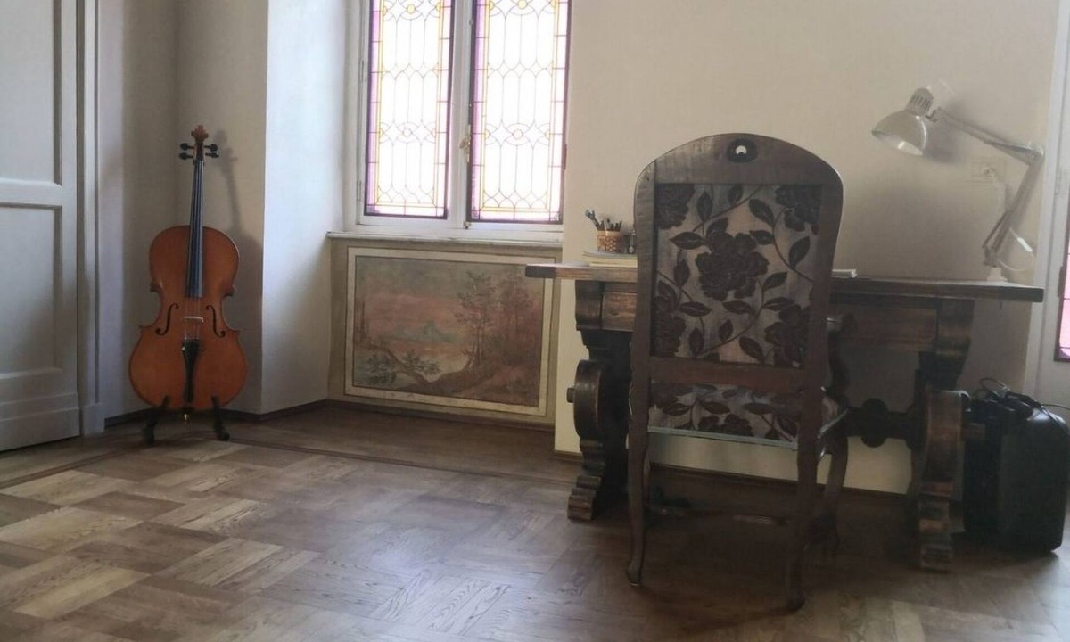 Roman Quarter Apartment | Historic house "3 minutes to Palazzo Reale" by Interhome