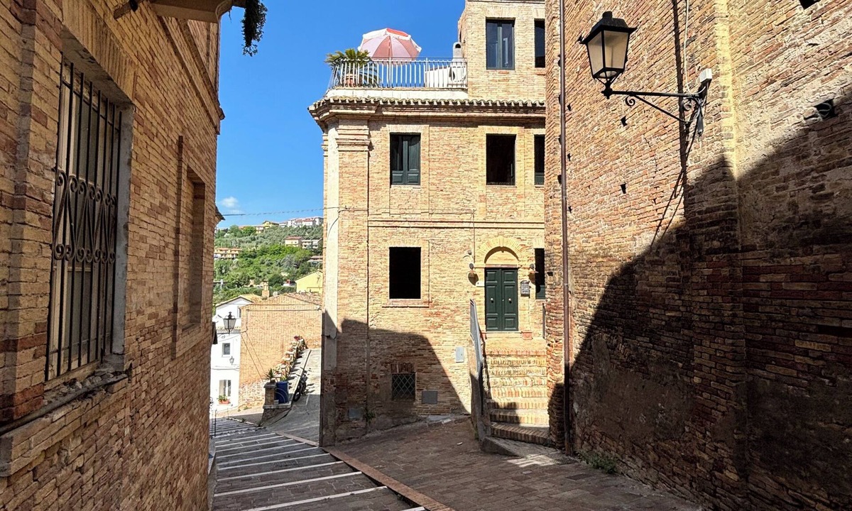 Loreto Aprutino House | Historic Italian Village House 25 minutes from beach in Abruzzo