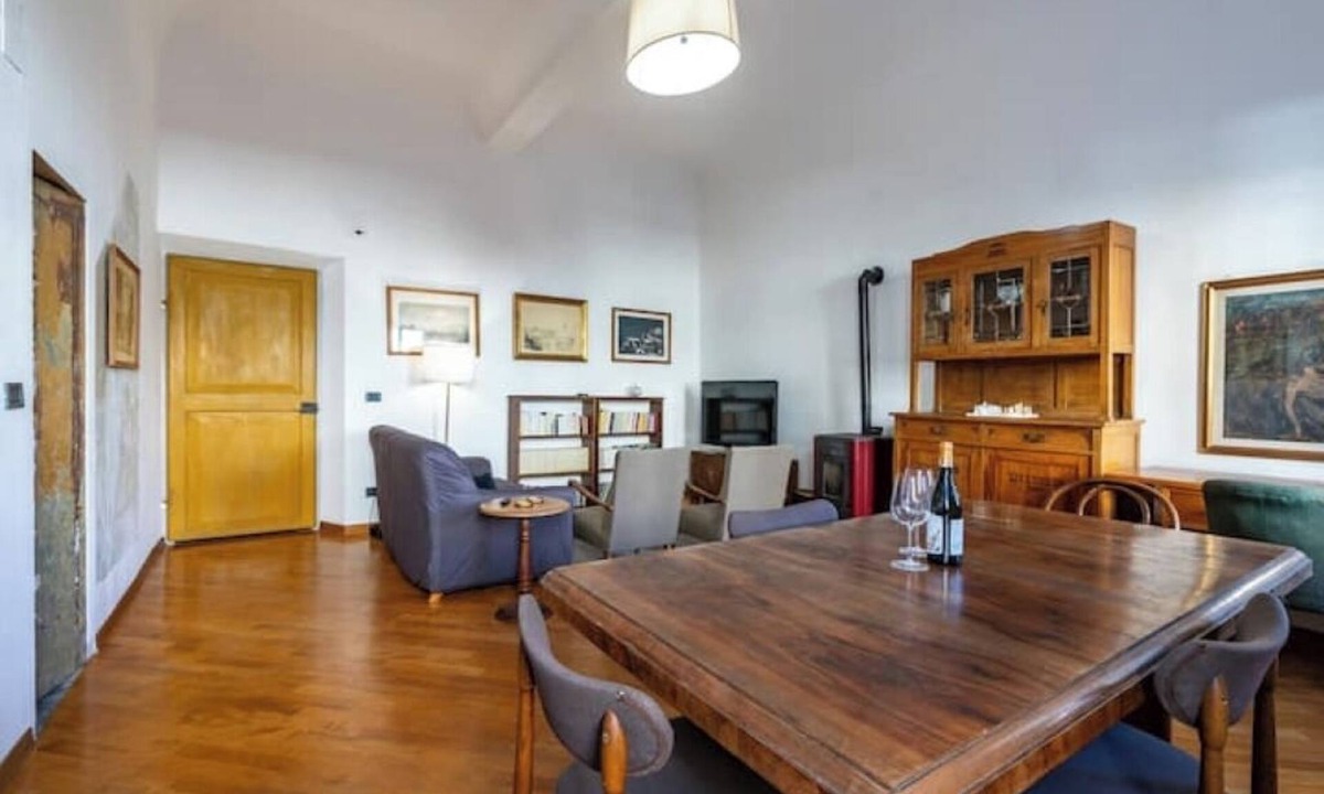 Santa Maria Novella Apartment | Historic Suite in the Heart of Florence - 3 Rooms, 2 Minutes from the Station