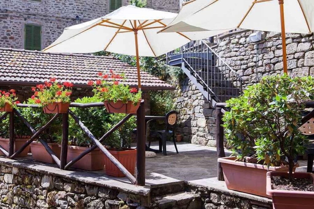 Raggiolo Apartment | Holiday apartment in the medieval old town