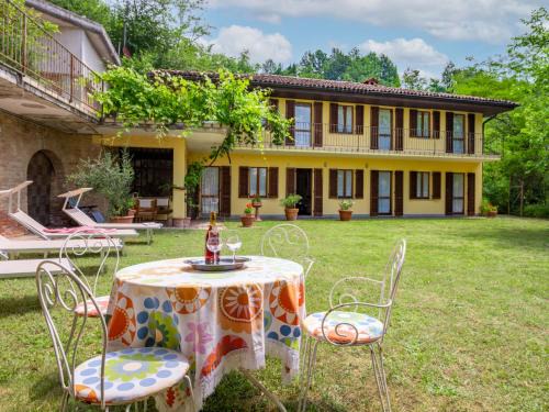 Cortiglione House | Holiday Home Cascina Calore by Interhome