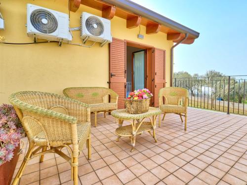 Tollo House | Holiday Home Il Cerchio by Interhome