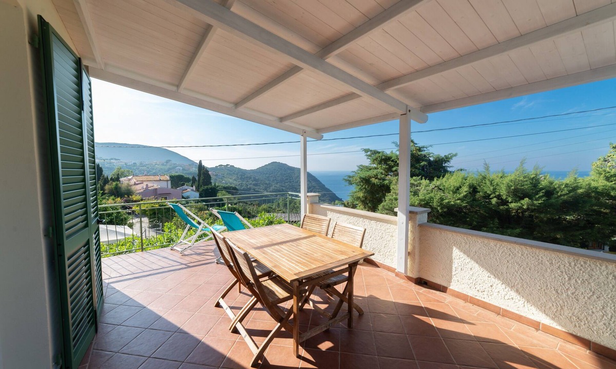 Patresi House | Holiday Home "Il Cisto" with Breathtaking Sea View