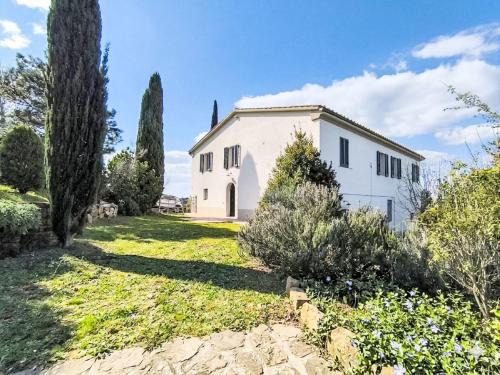 Scansano House | Holiday Home Il Palazzo by Interhome