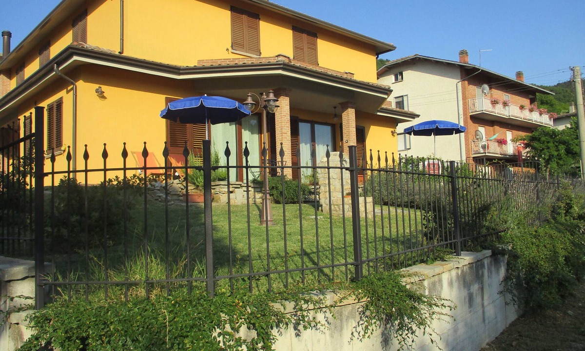 Fossato di Vico House | HOLIDAY HOME THE AWAKENING OF SENSES 2 (ANTISISMIC).