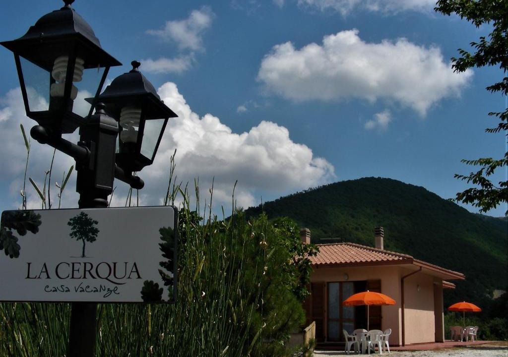 Nocera Umbra Apartment | Holiday home La Cerqua