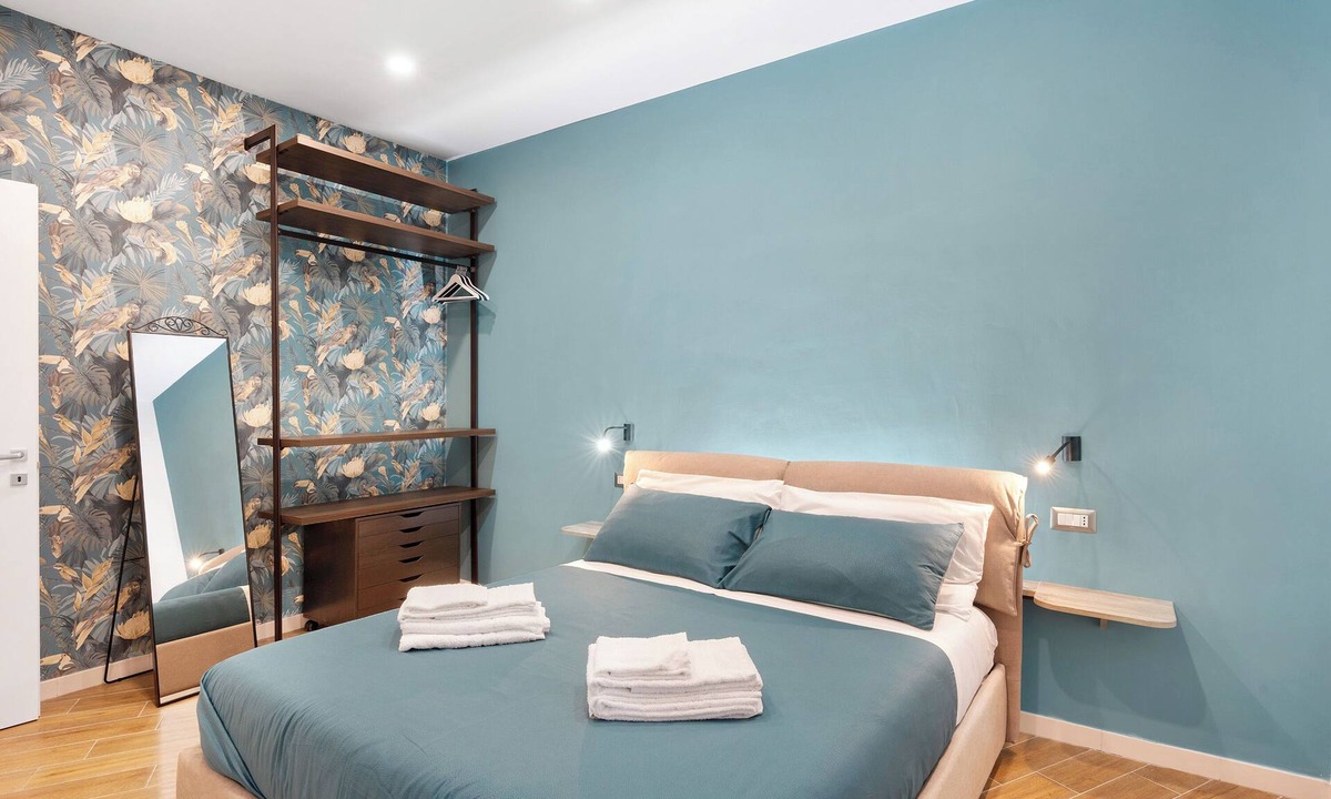 Fuorigrotta House | Holiday Home 'La Gioia' with Wi-Fi and Air Conditioning