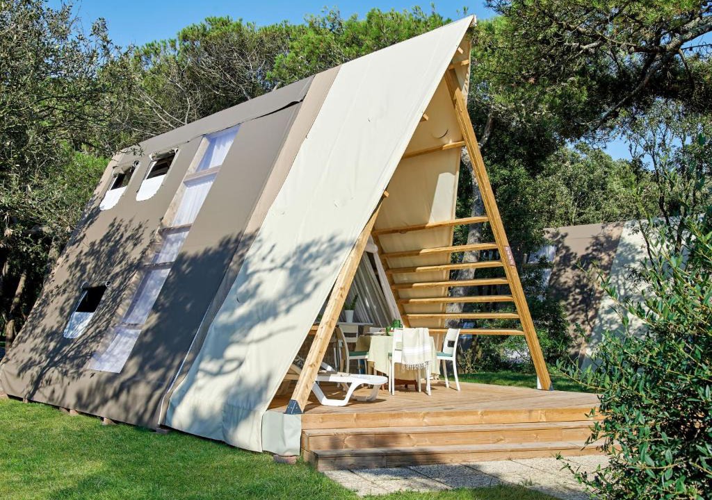Baia Domizia House | Holiday Home Luxury Tent by Interhome