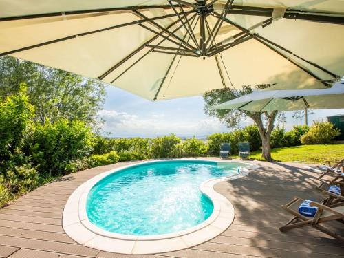 Ostra House | Holiday Home Villa Gelso mit Pool- Sauna und atemberaubender Aussicht by Interhome