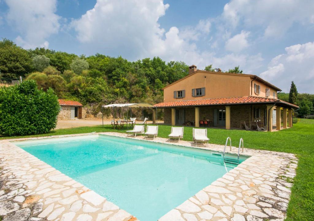 Civitella in Val di Chiana House | Holiday Home Villa La Piaggia by Interhome