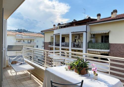Tortoreto Lido Apartment | Holihome Hill View