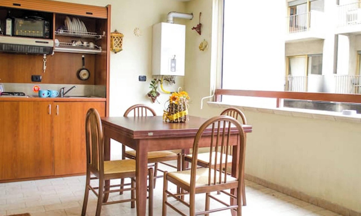 Reggio Calabria Apartment | Homerez - Flat in Reggio Calabria, near the centre