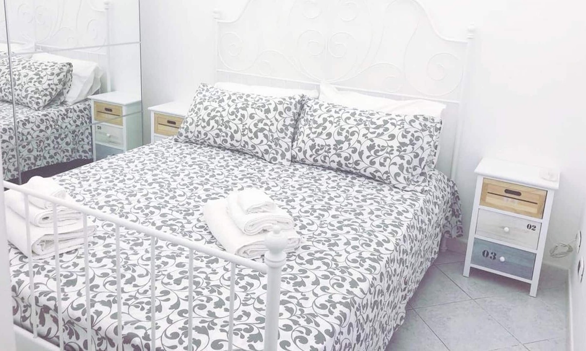 Secondigliano Apartment | Homerez - Nice appartement 10 km away from the beach for 4 ppl. at Napoli
