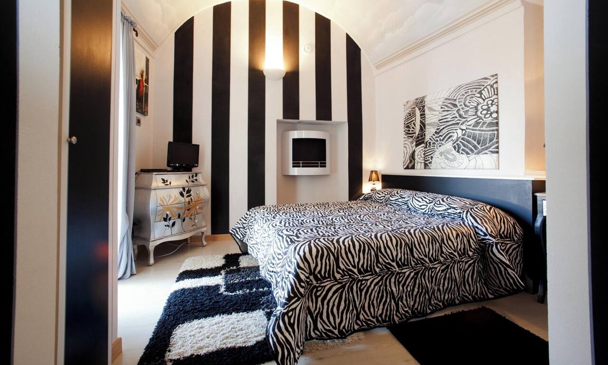 Piazza Apartment | Homerez - Studio in Piazza