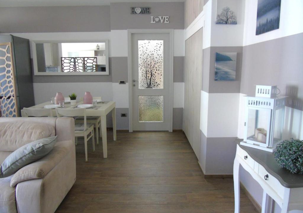 Pineto Apartment | Homiday - Oleandri, Interno 8