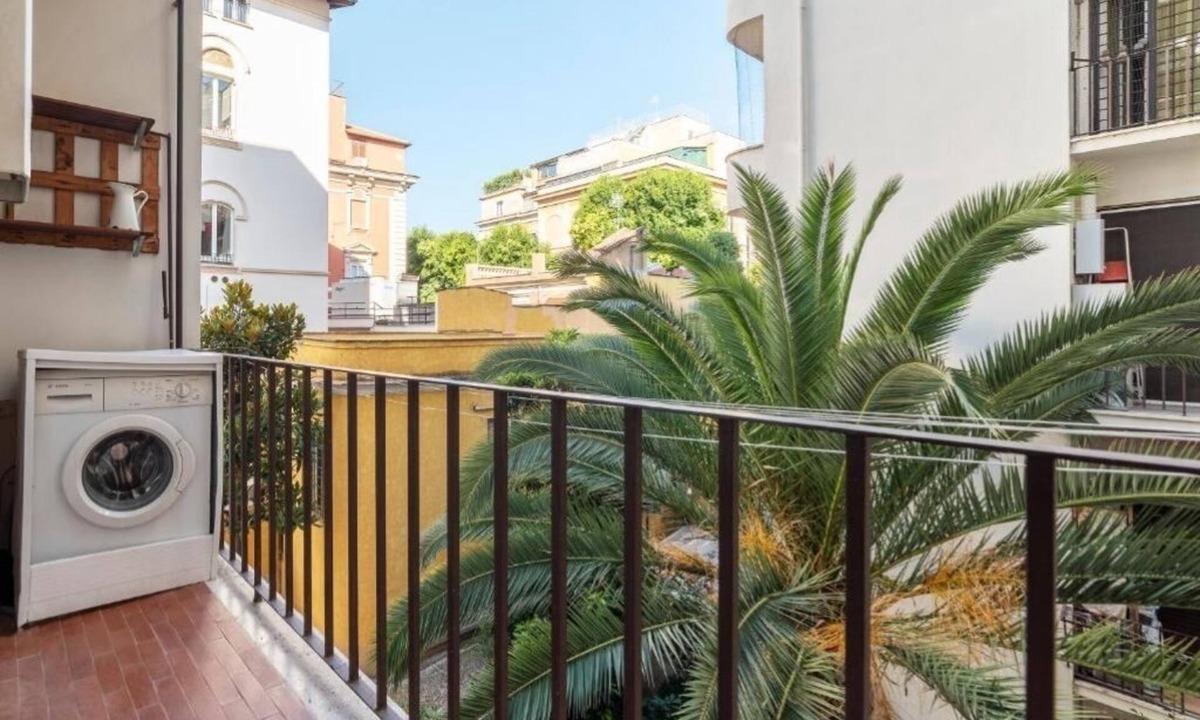 Flaminio Apartment | HospitalityRome Artists House