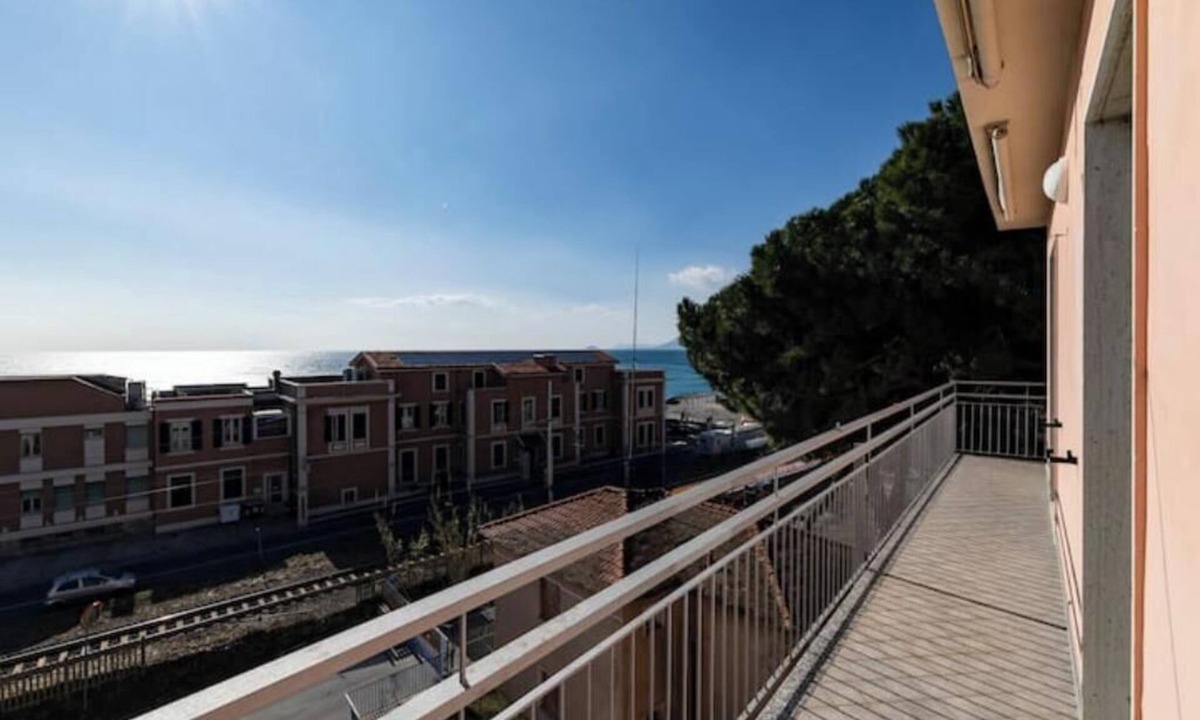 Borgio Verezzi Apartment | Hostdomus - Turtle House