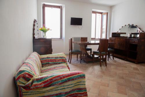 Gualdo Tadino Apartment | Hostmate - Residence Cardinal Del Monte - Warm