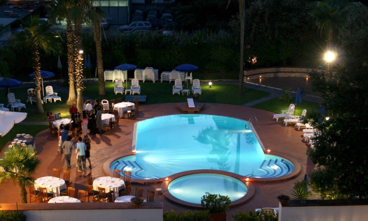 Giugliano in Campania Hotel | Hotel Barbarella