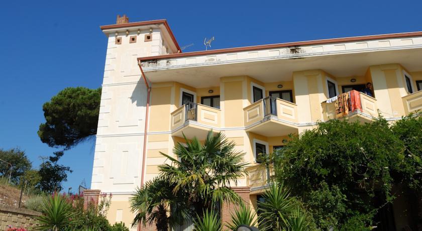 Caserta Vecchia Hotel | Hotel Caserta Antica