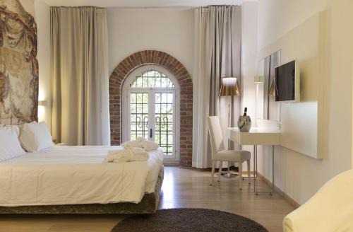 Villa-borgo Hotel | Hotel Castello di Santa Vittoria