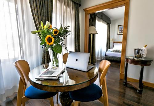 Hotel | Prati