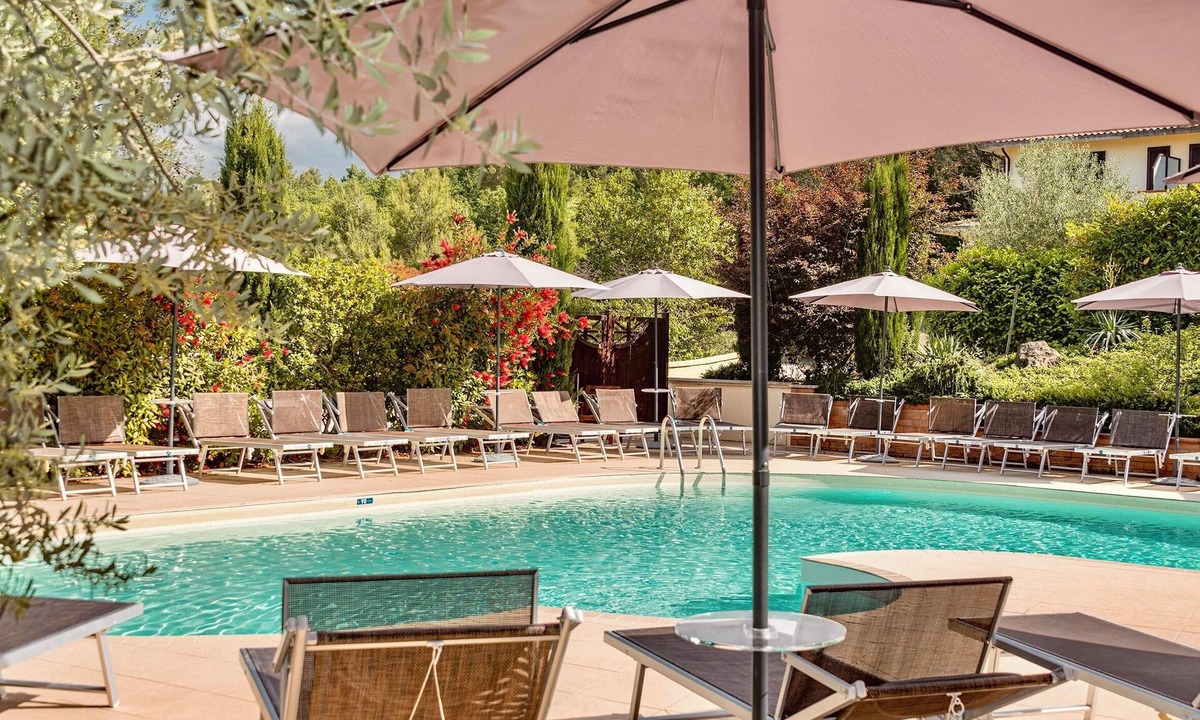 Corciano Hotel | Hotel El Patio