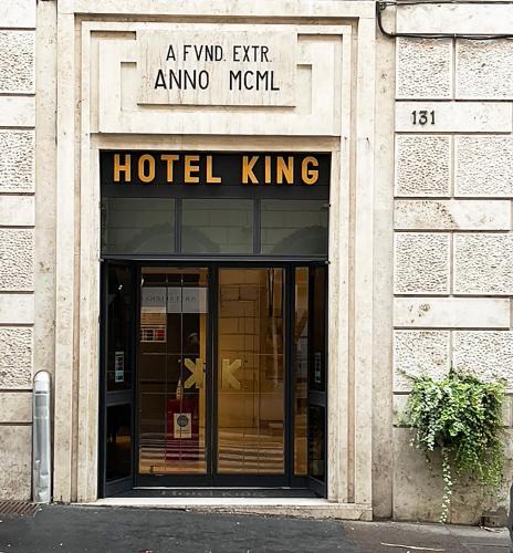 Rione III Colonna Hotel | Hotel King