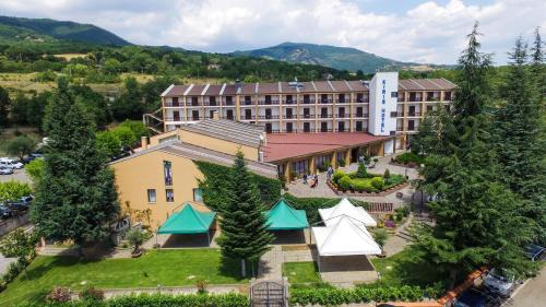 Viggiano Hotel | Hotel Kiris