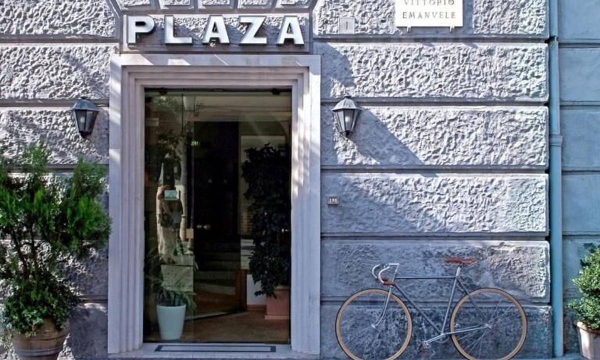 Salerno Hotel | Hotel Plaza