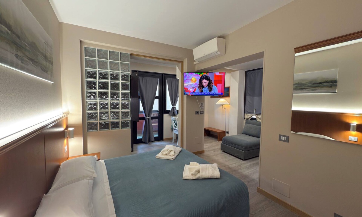 Borgomanero Hotel | Hotel Rinaldo Apartments