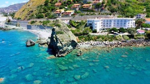 Amantea Hotel | Hotel Ristorante La Scogliera