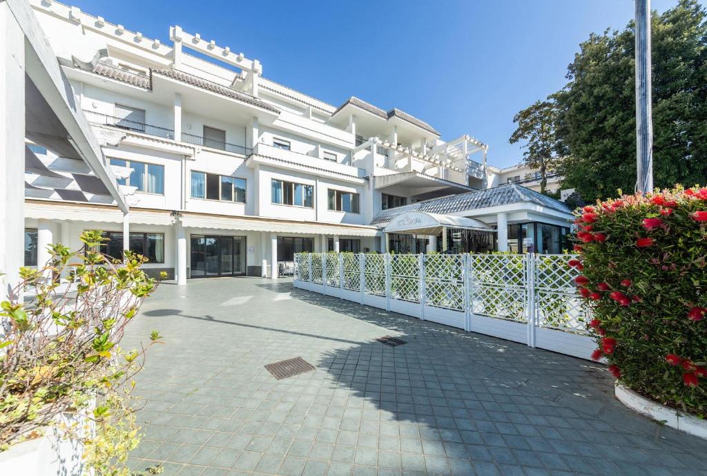 Torre del Greco Hotel | Hotel Sakura, Sure Hotel Collection by Best Western