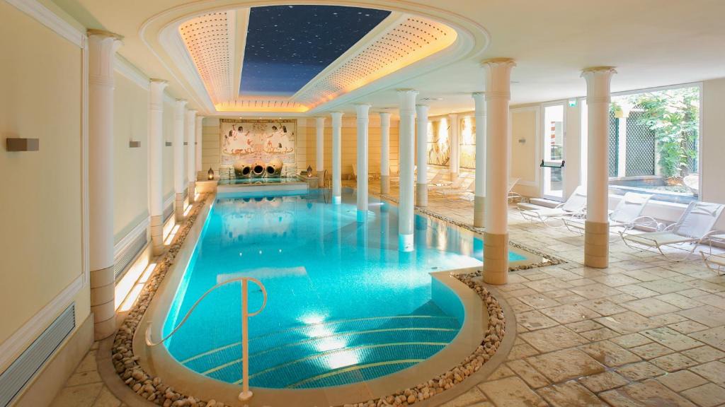 Historic Centre Hotel | Hotel Victoria & Iside Spa