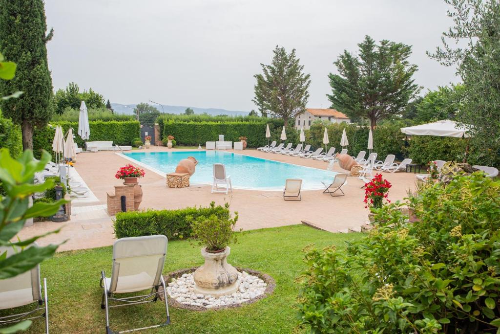 Rivotorto Hotel | Hotel Villa Verde