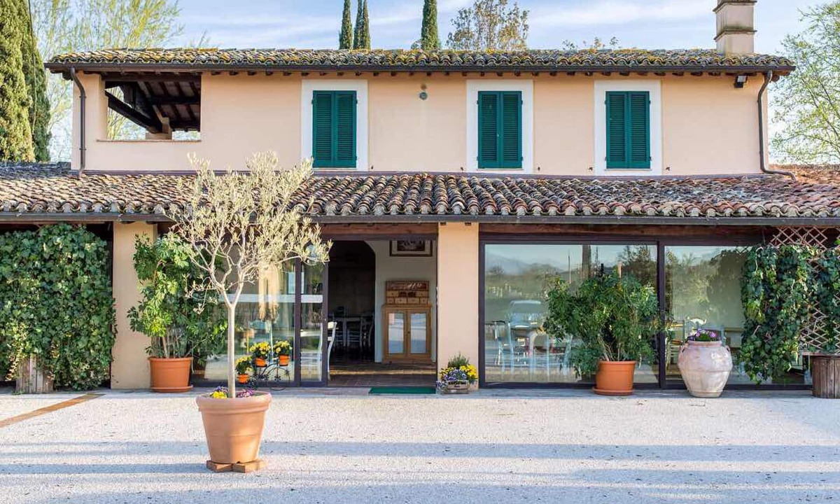 Montefalco Hotel | Hotel Villaggio Le Stelline