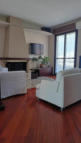 Fizzonasco Apartment | HUMANITHAS, Appartamento in Villa