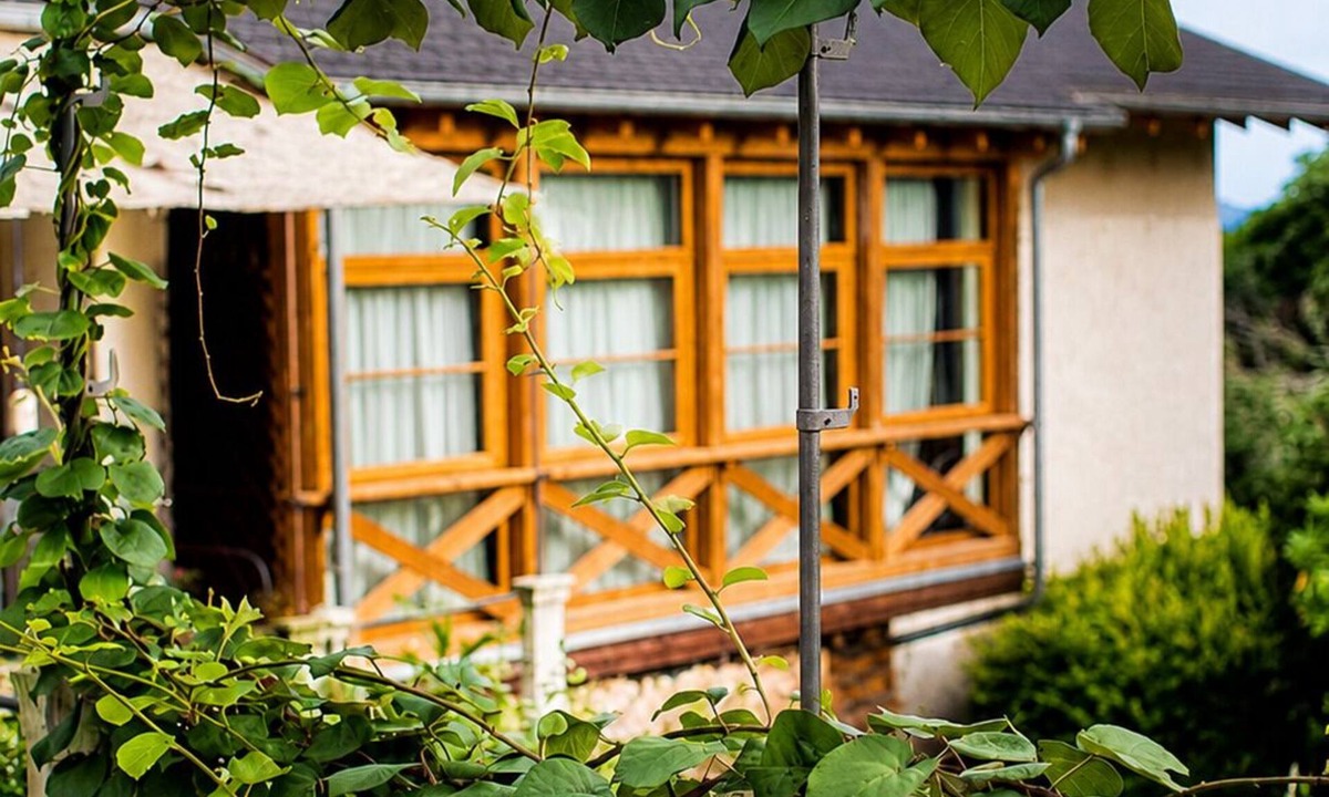Cissano Villa | I Rustici di Villa Donati by Lago Reisen