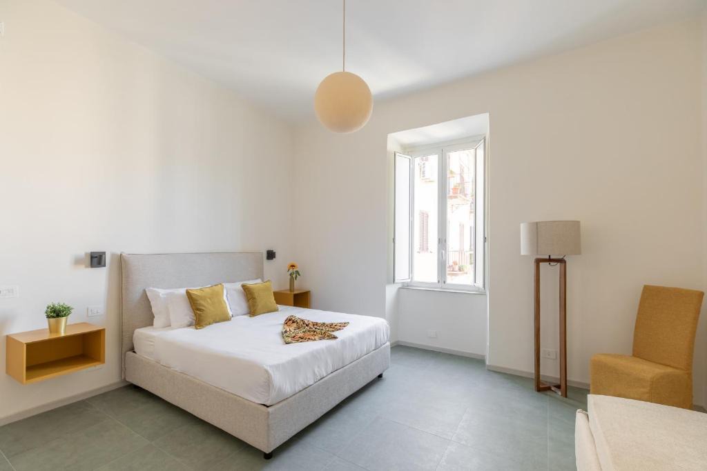 Salario Apartment | iFlat Calm & Spacious Urban Oasis Fons Trevi B13