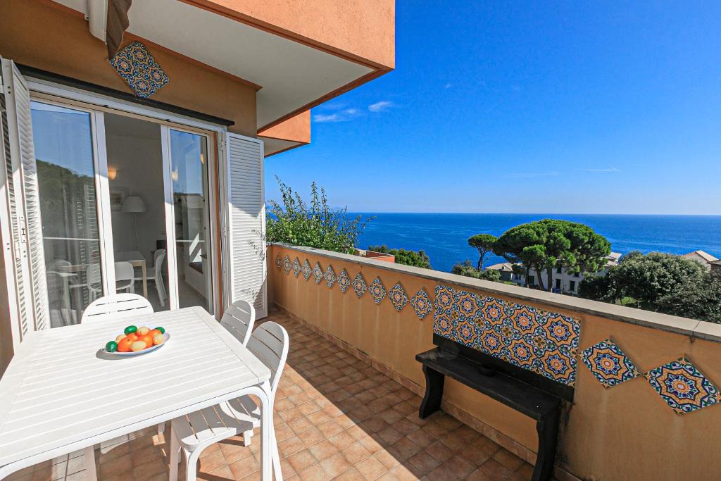 Arenzano Apartment | iFlat Punta San Martino