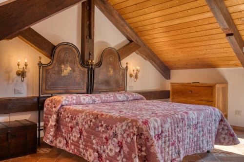 Angri Apartment | Il Belvedere Romantic Suite Vesuvius View Terrace