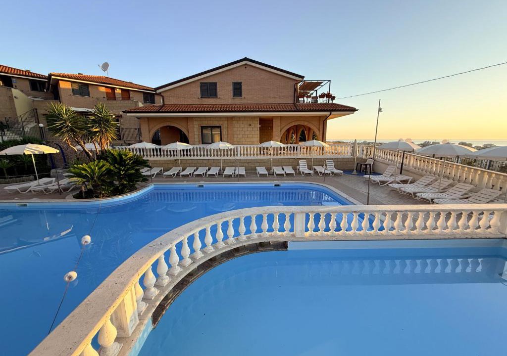 Tortoreto Lido House | Il borgo blu