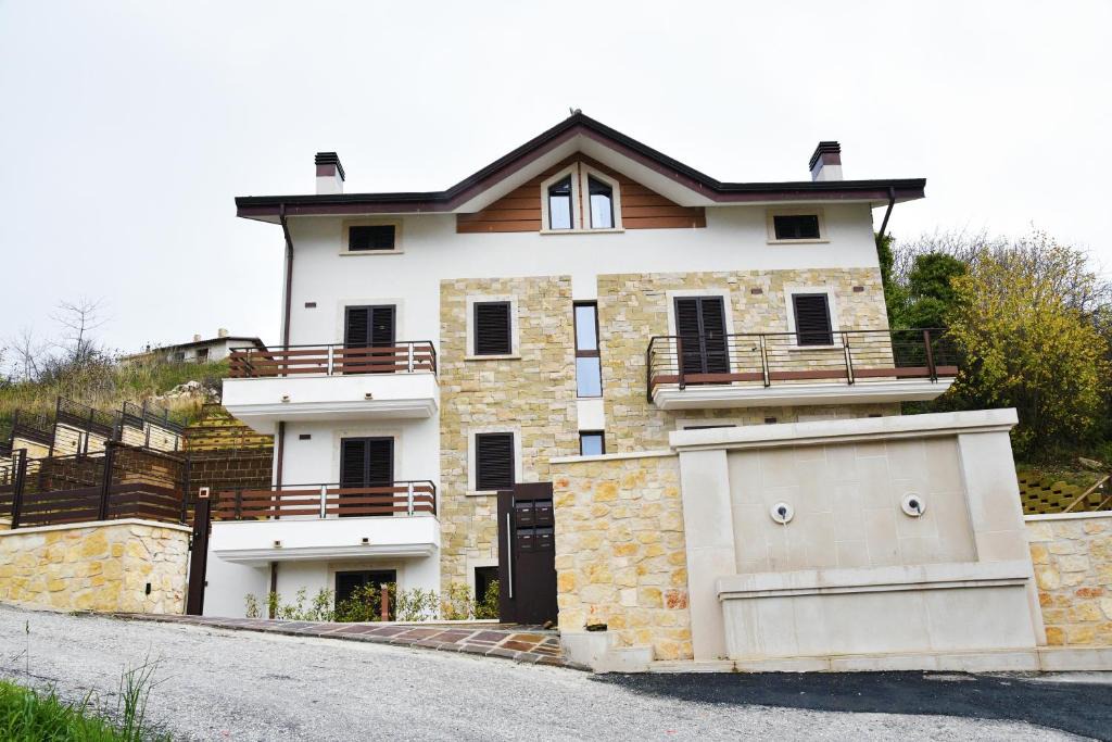 Rocca Cinquemiglia Apartment | Il Fontanile