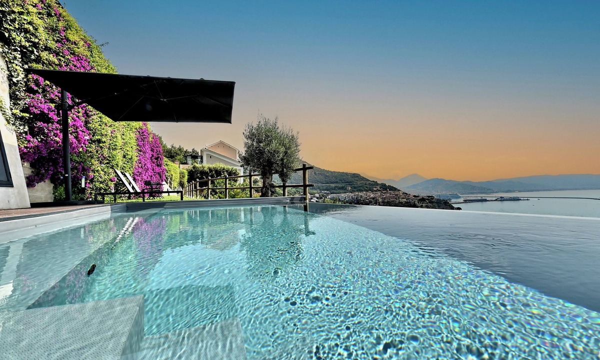 Raito House | In Costa Relais & Luxury Suites
