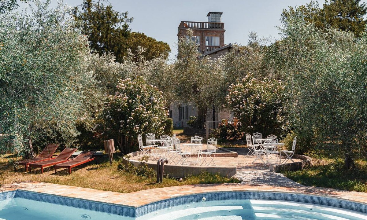 Santa Veneranda Apartment | In old rural farmhouse, with swimming pool, suitable for families