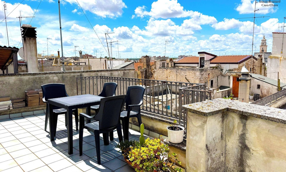 Turi House | In the heart of Puglia a historic stone house, centuries old