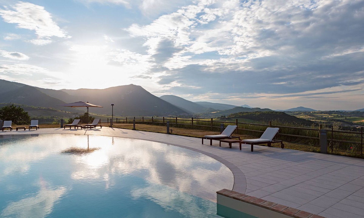 Matelica Other | Independent apartment, in wine resort with SPA and swimming pool.