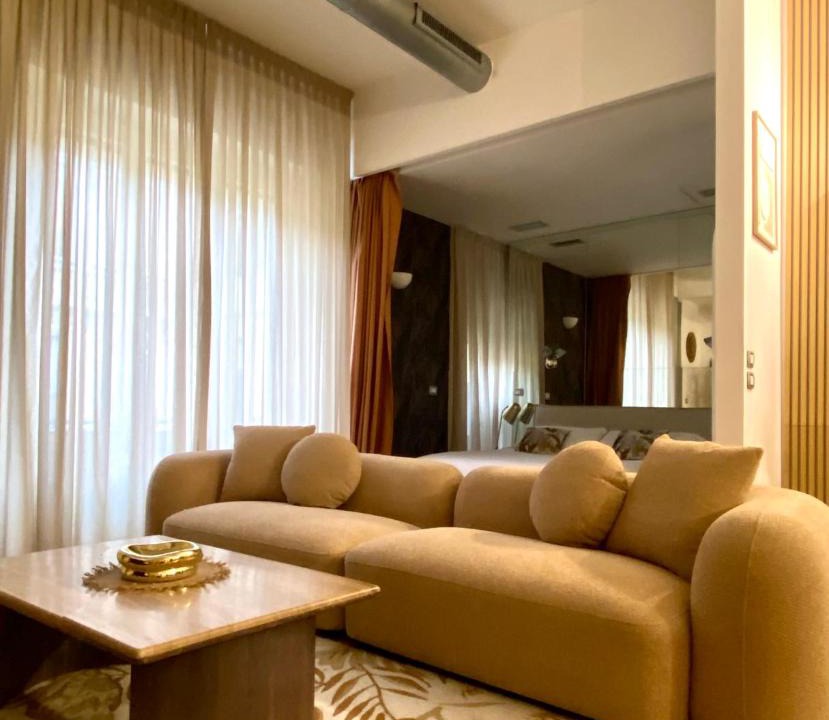 San Babila Apartment | INTOMILAN I Elegant Apartments in Duomo